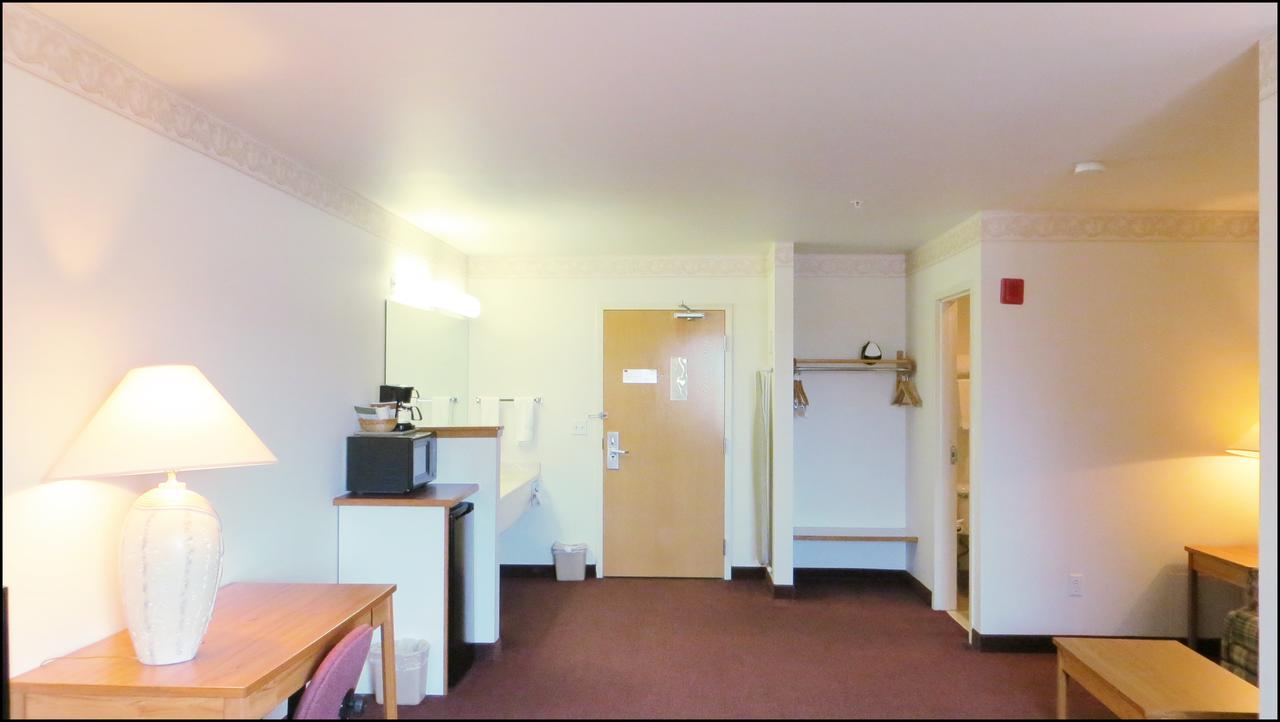 Peppermill Empress Inn - thumb 23