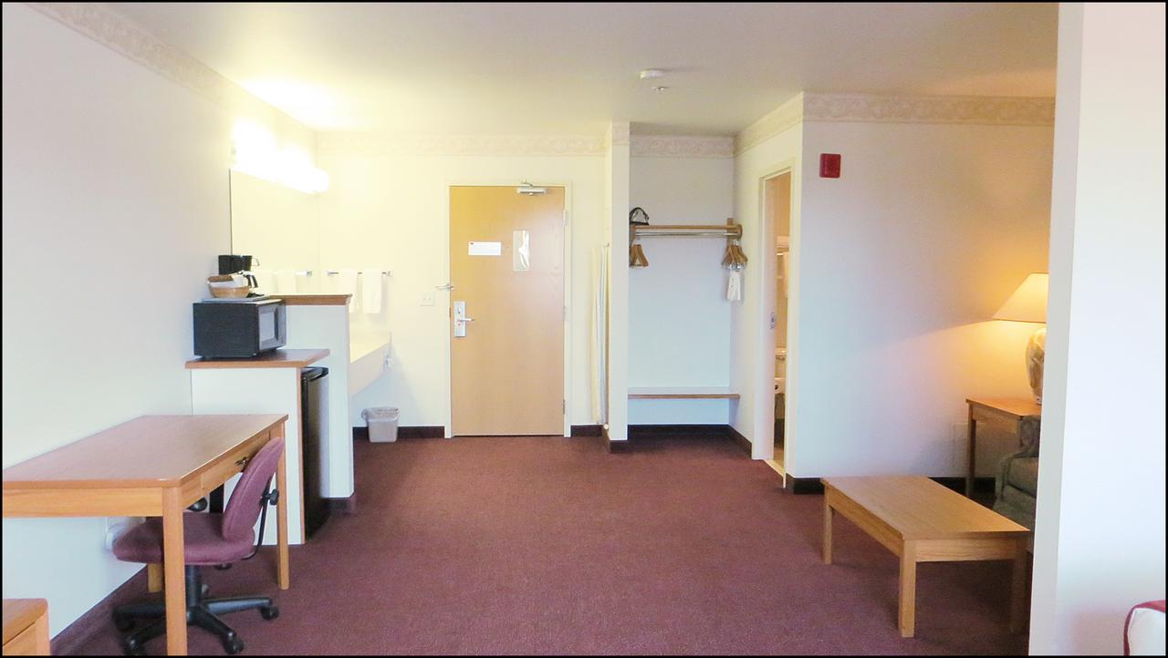 Peppermill Empress Inn - thumb 22