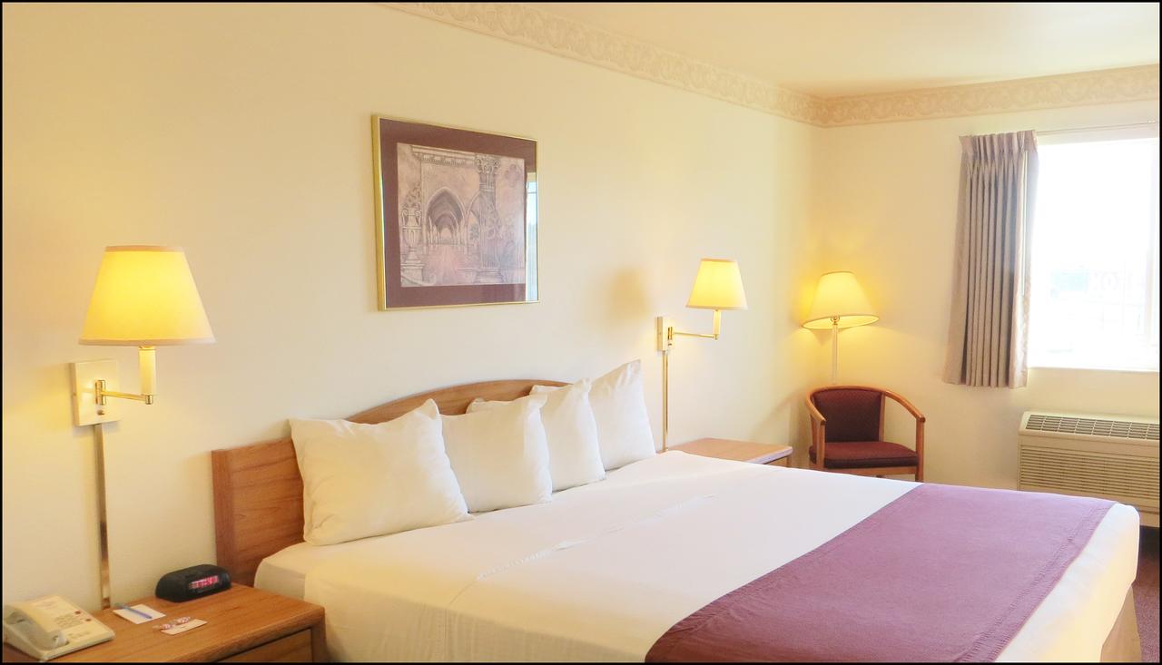 Peppermill Empress Inn - thumb 33