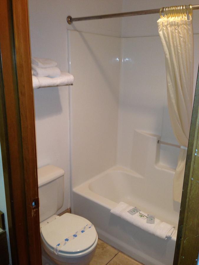 Bay City Motor Inn - thumb 15