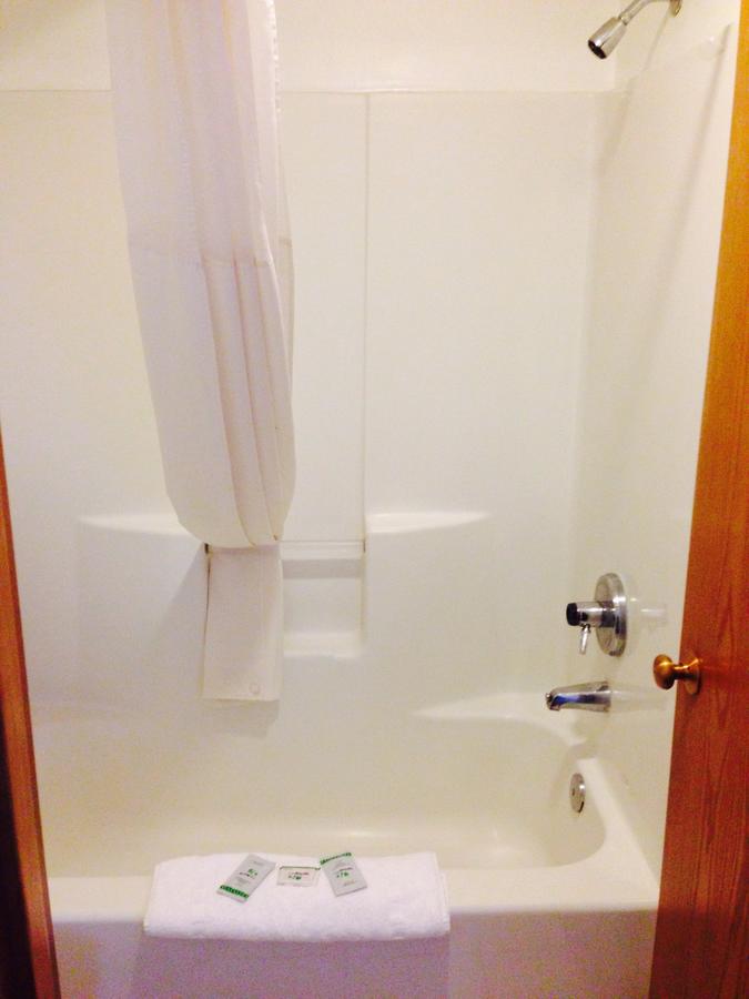 Bay City Motor Inn - thumb 21