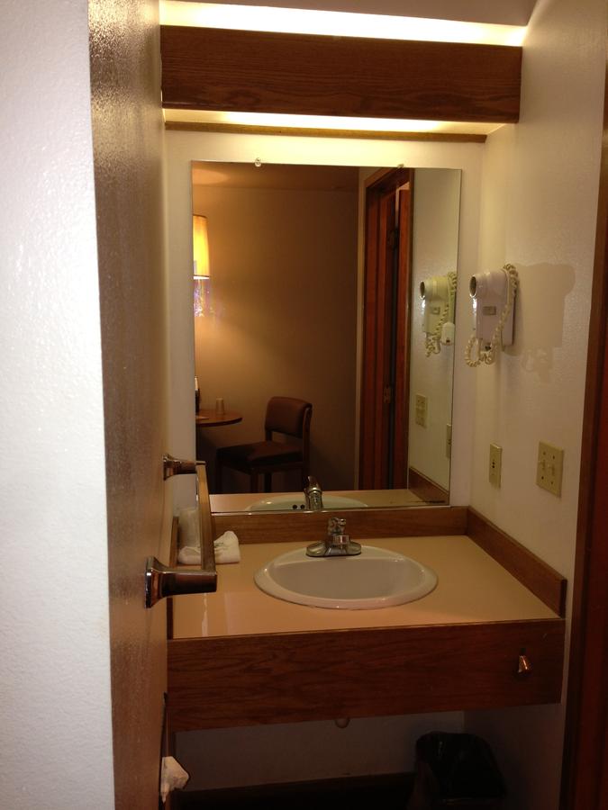 Bay City Motor Inn - thumb 17