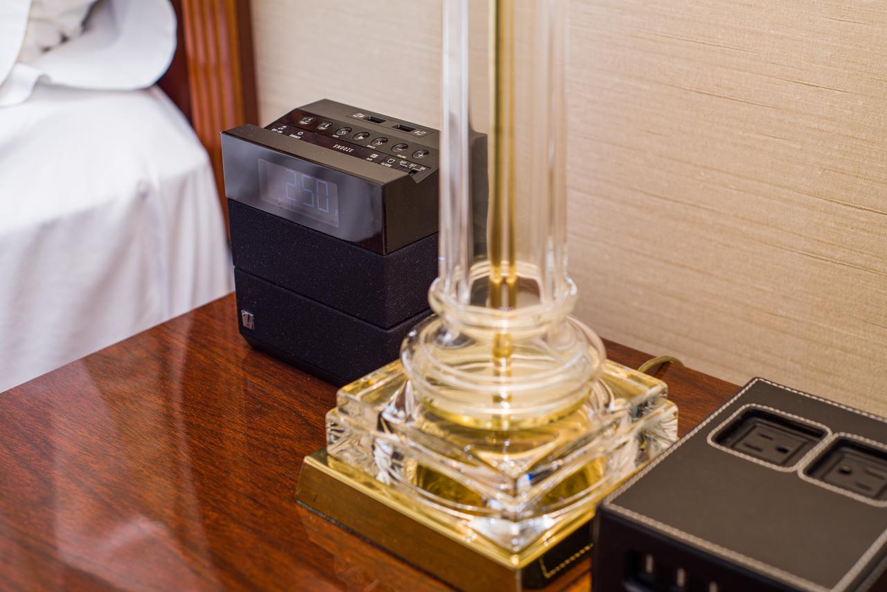 Mayflower Park Hotel - thumb 1