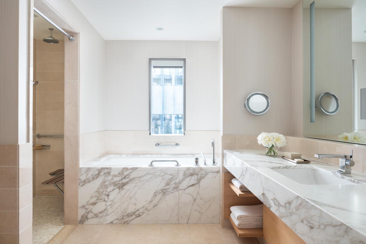 Four Seasons Hotel Seattle - thumb 7