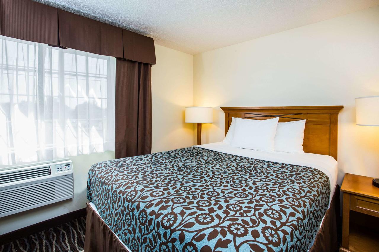 Days Inn By Wyndham Yakima - thumb 40