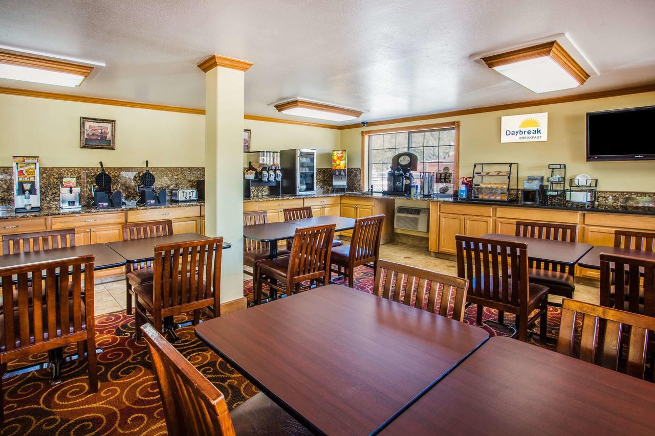 Days Inn By Wyndham Yakima - thumb 36