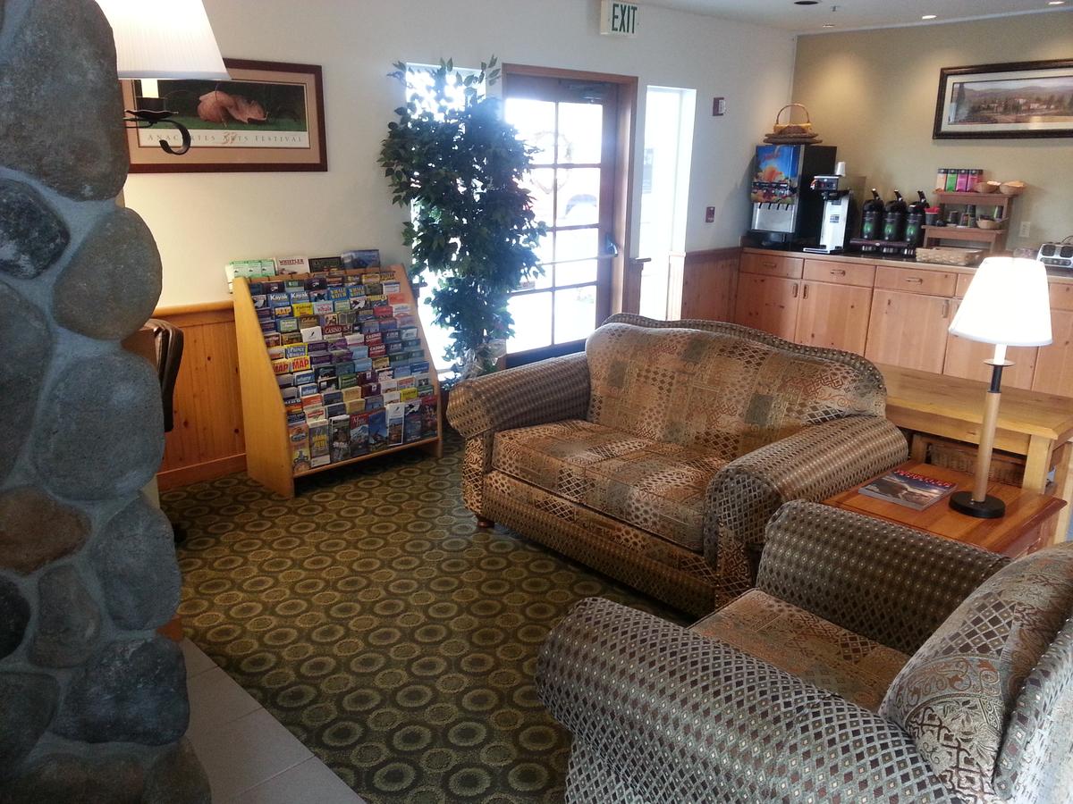 Fidalgo Country Inn - thumb 18