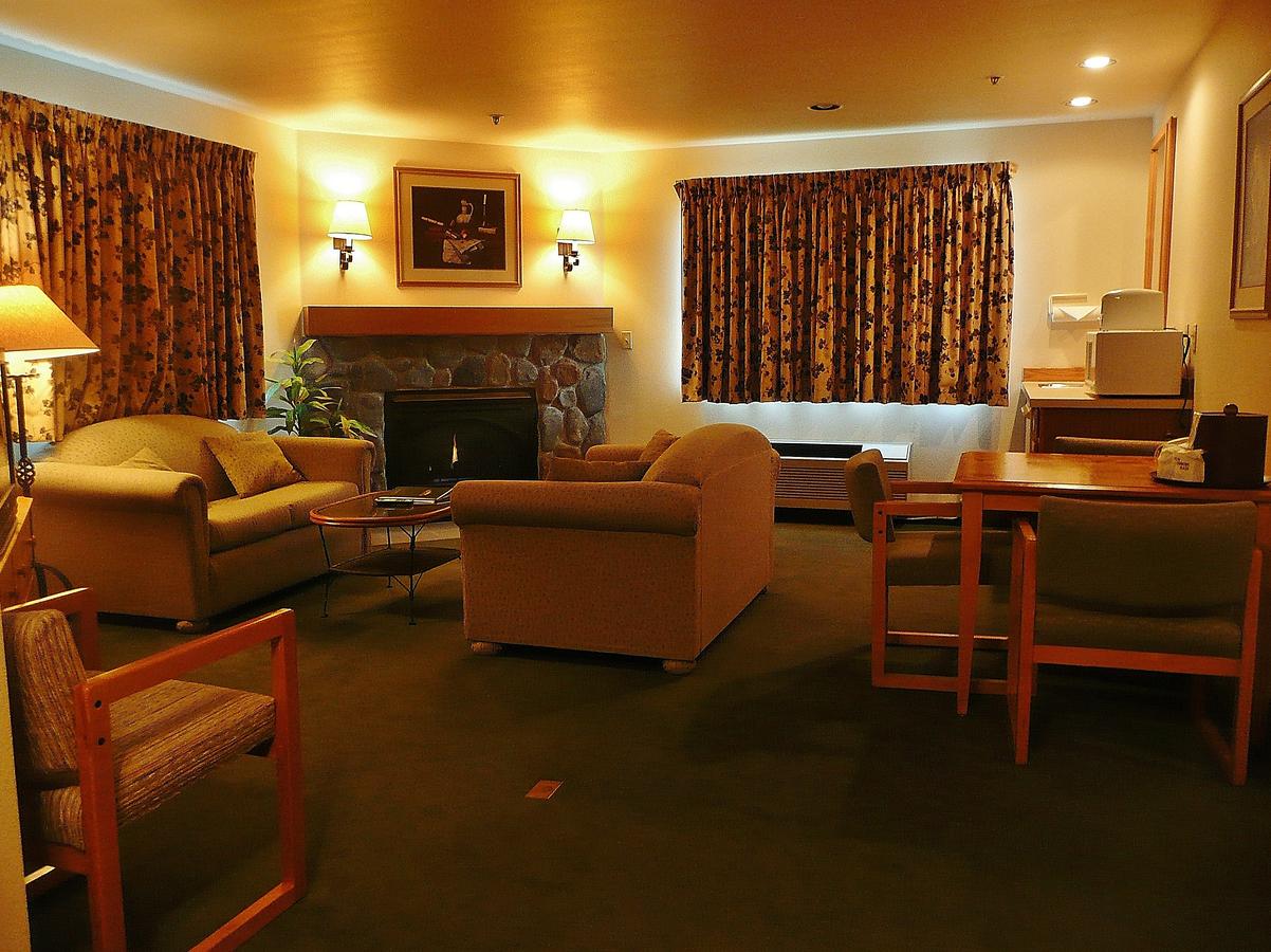Fidalgo Country Inn - thumb 24