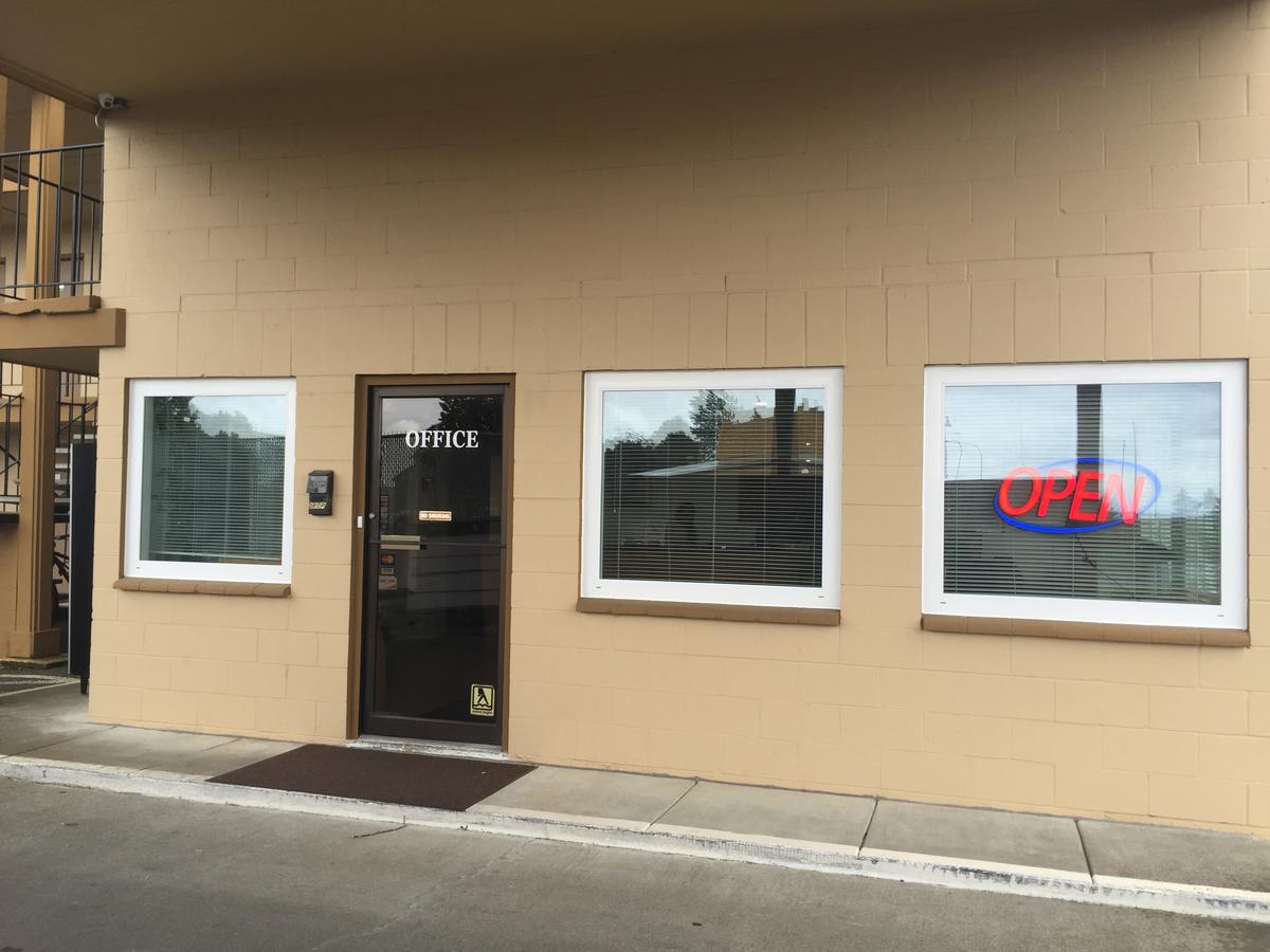 Northwoods Motel - thumb 1