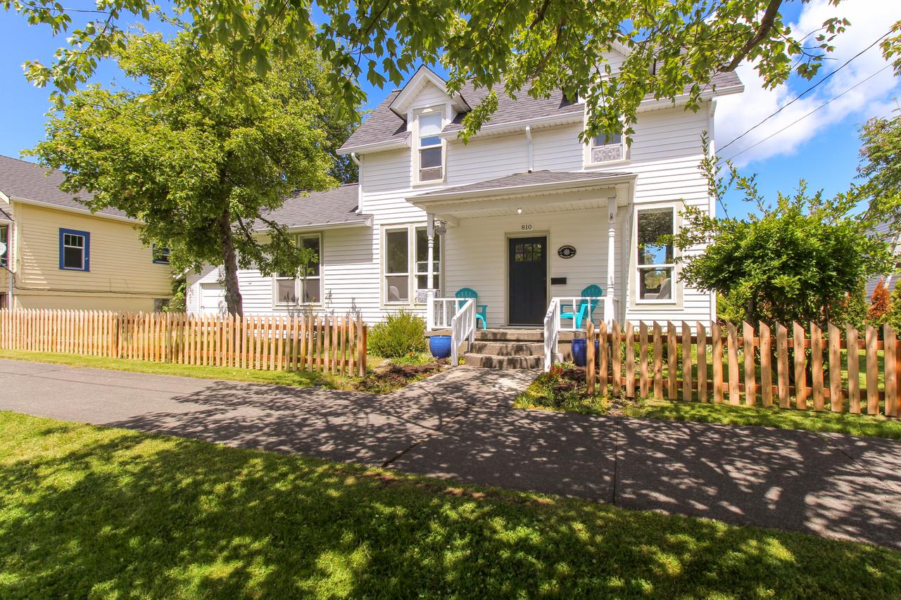 Mariner's Rest East - thumb 0