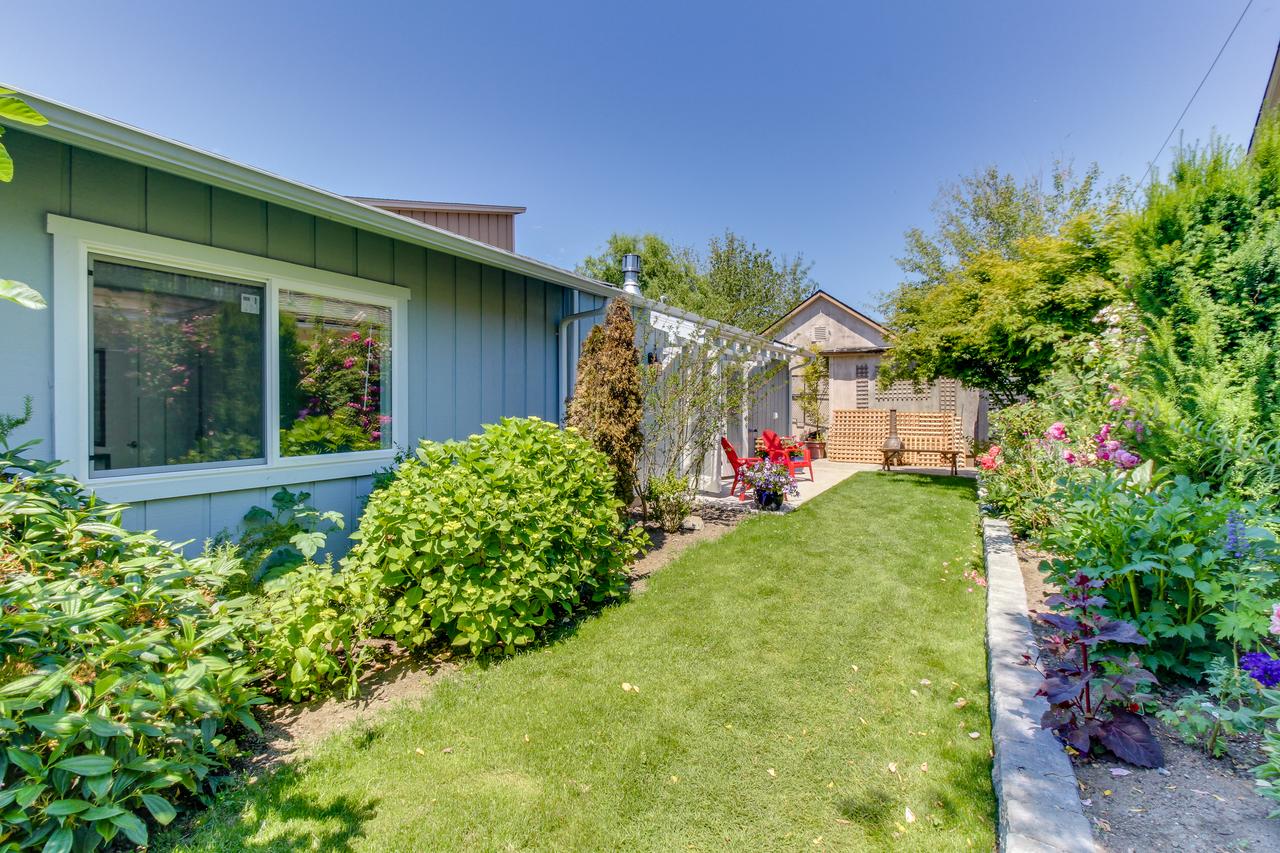 Cultural Cottage In Old Town Anacortes - thumb 24