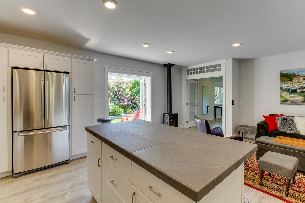 Cultural Cottage In Old Town Anacortes - thumb 14