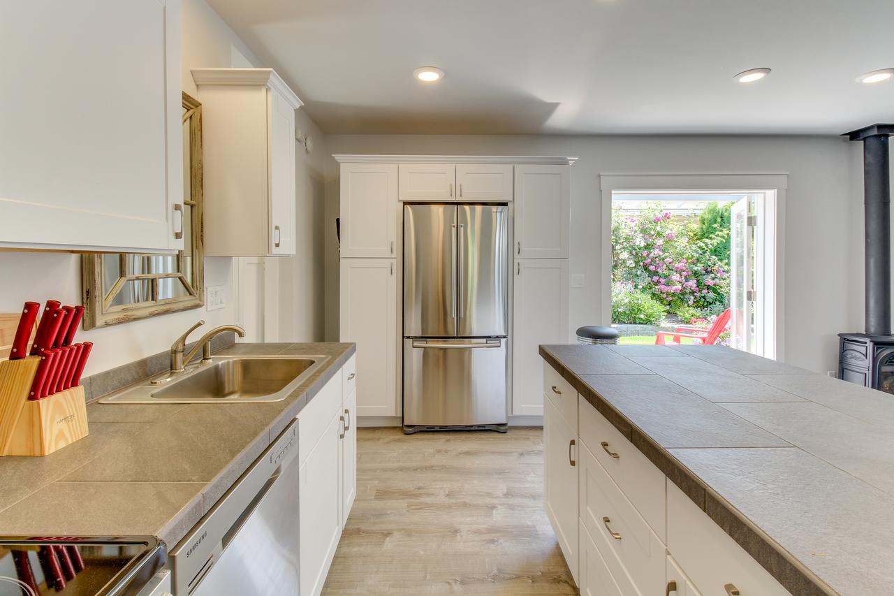 Cultural Cottage In Old Town Anacortes - thumb 12