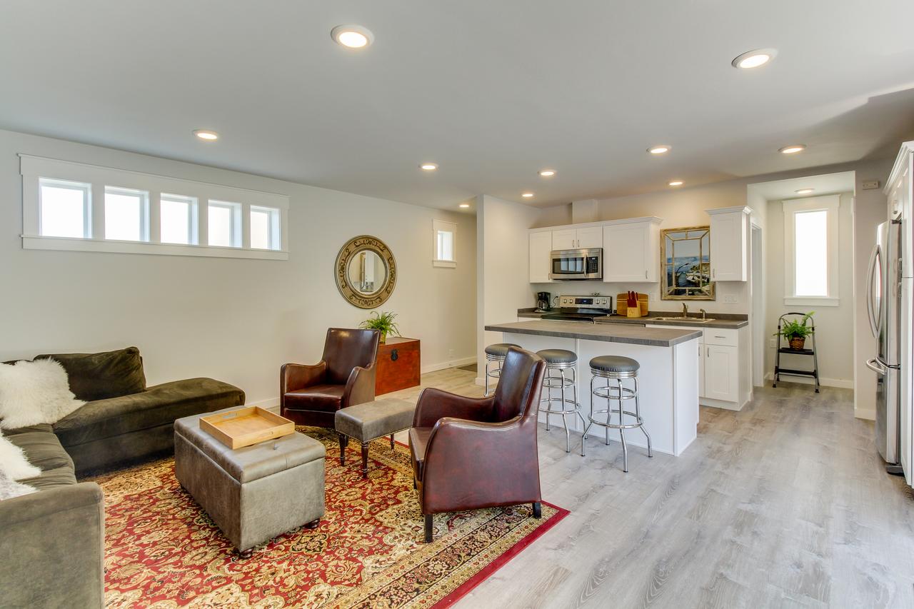 Cultural Cottage In Old Town Anacortes - thumb 4