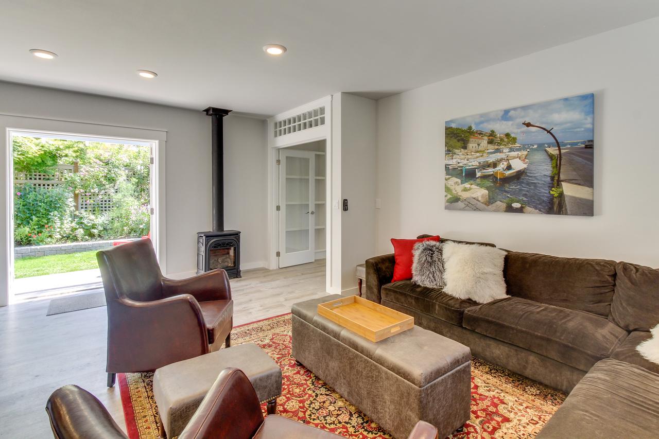 Cultural Cottage In Old Town Anacortes - thumb 8