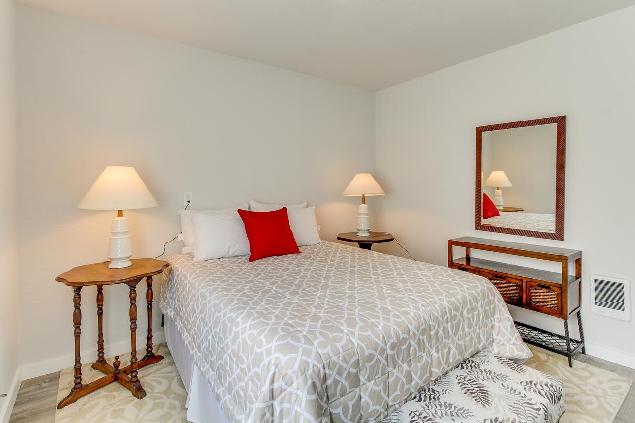 Cultural Cottage In Old Town Anacortes - thumb 17