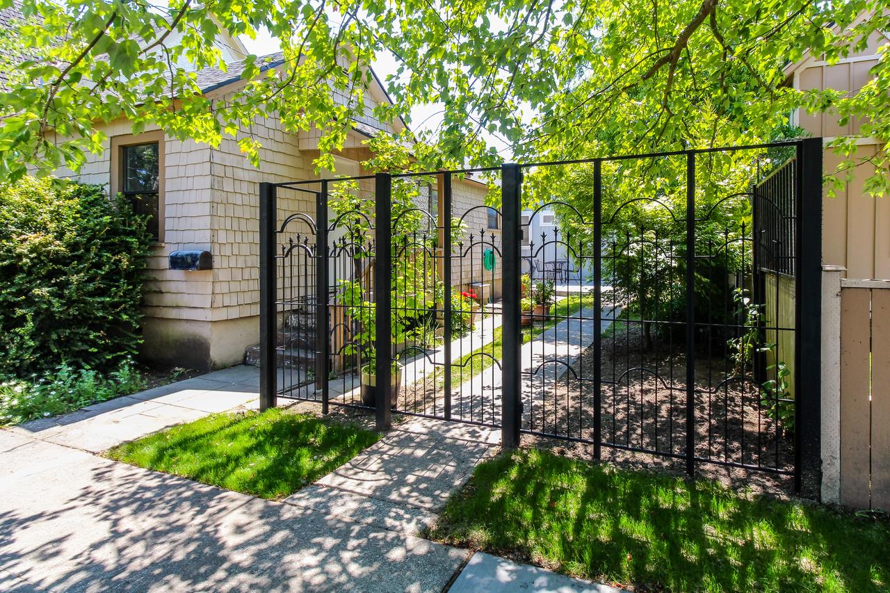 Cultural Cottage In Old Town Anacortes - thumb 28