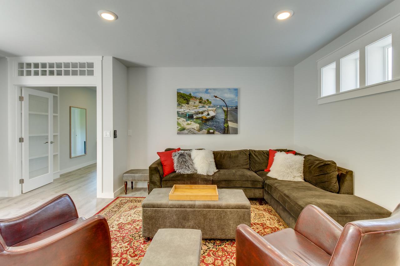 Cultural Cottage In Old Town Anacortes - thumb 6