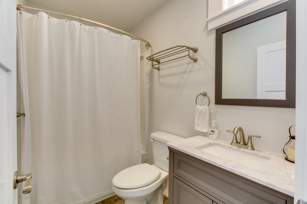 Cultural Cottage In Old Town Anacortes - thumb 20