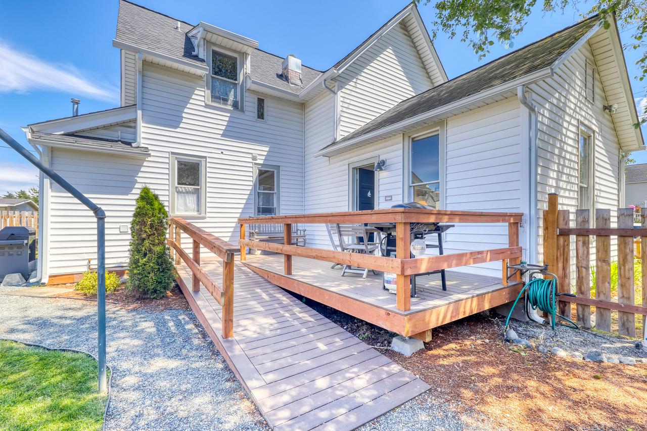 Mariner's Rest West - thumb 0