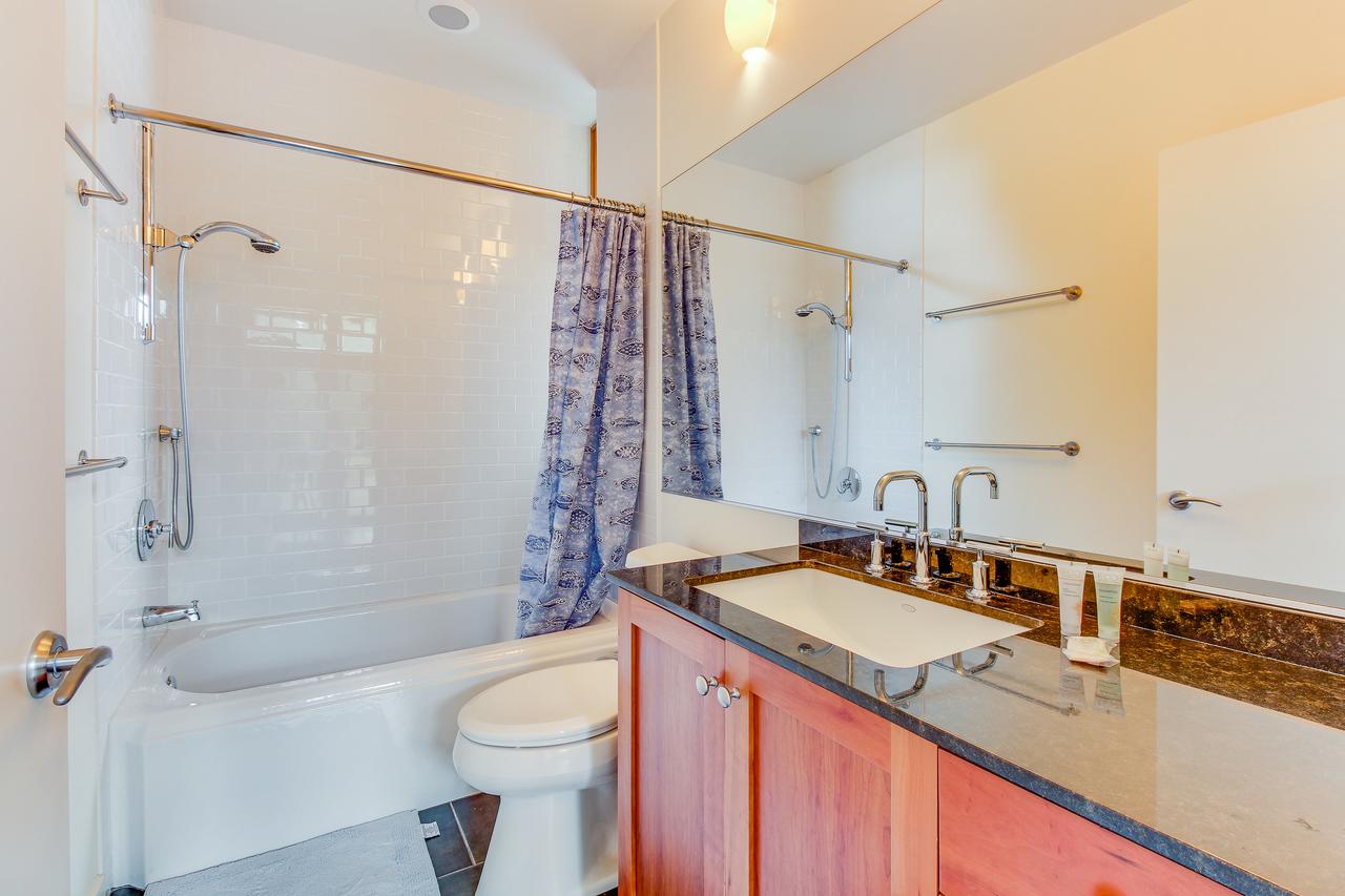 Fidalgo Island Waterfront Stunner - thumb 33