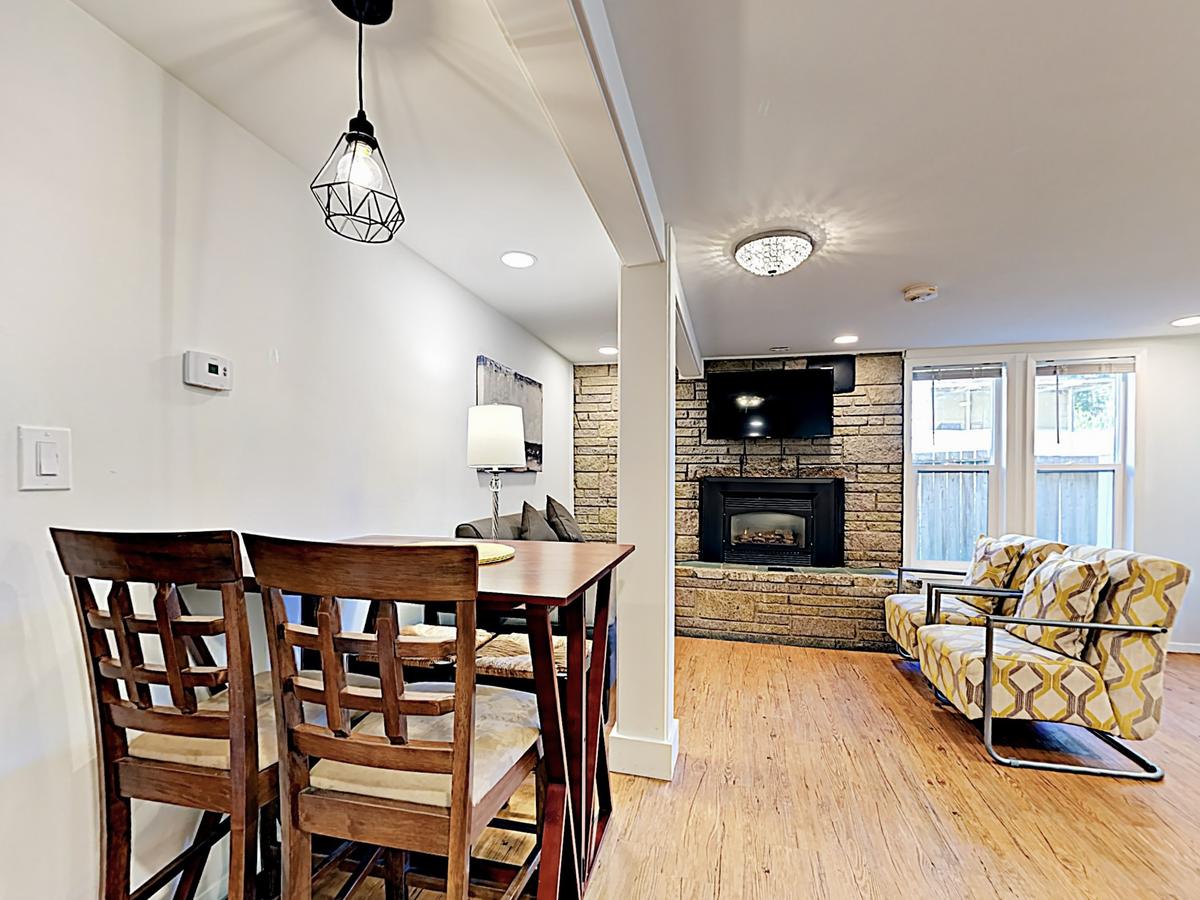 Shoreline Apartment - thumb 16