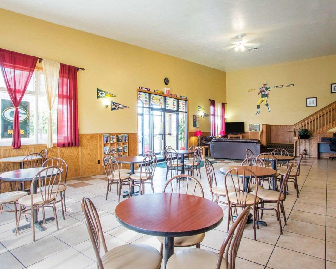 Econo Lodge Inn & Suites Green Bay - thumb 1