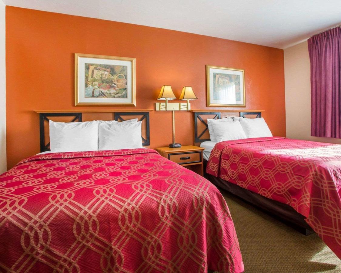 Econo Lodge Inn & Suites Green Bay - thumb 8