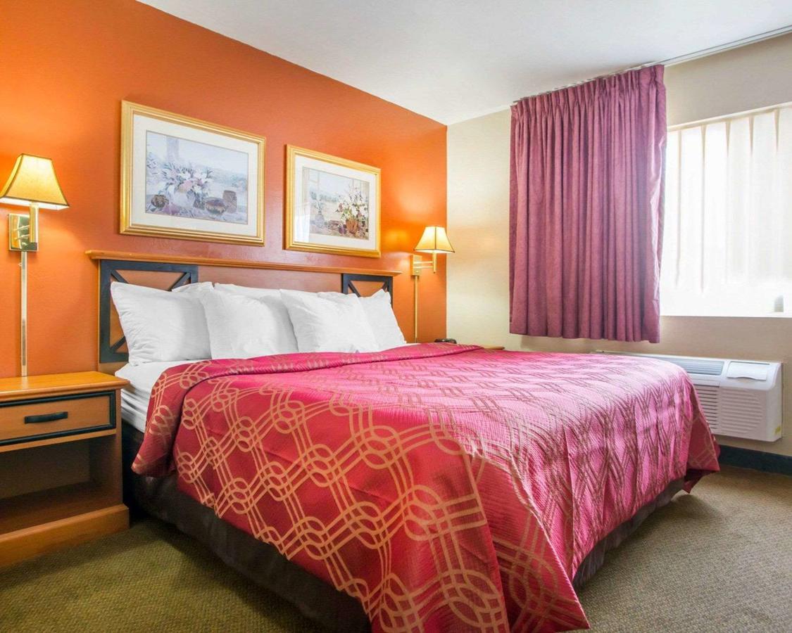 Econo Lodge Inn & Suites Green Bay - thumb 24