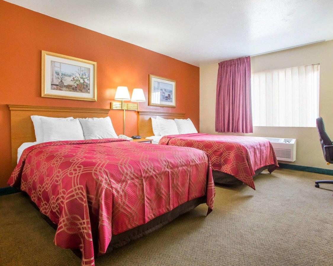 Econo Lodge Inn & Suites Green Bay - thumb 5