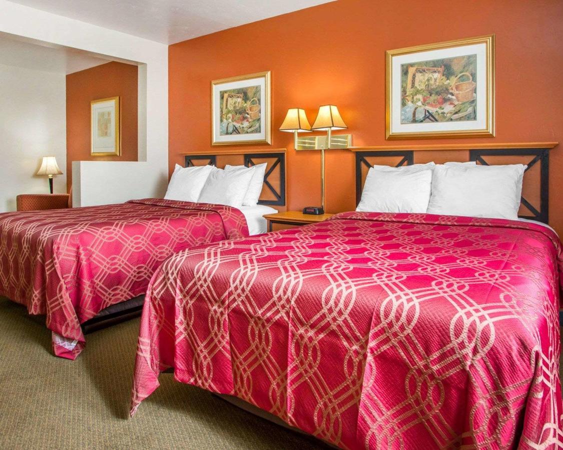 Econo Lodge Inn & Suites Green Bay - thumb 20