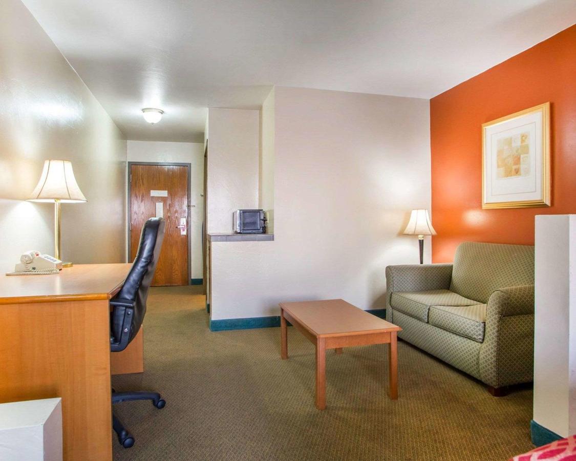 Econo Lodge Inn & Suites Green Bay - thumb 21
