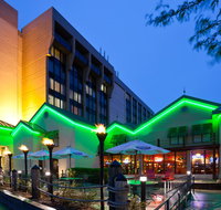 Radisson Hotel Milwaukee West - Accommodation Alabama