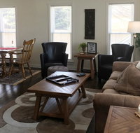 Estate Living Great Lakes Naval Grad - Sleeps 10 - Accommodation Alabama