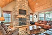 'Buck Mountain Escape' with 2 Decks  Smoky Mtn View Accommodation Alabama