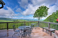 'House of Views' in Beech Mountain with Hot Tub Deck Accommodation Alabama