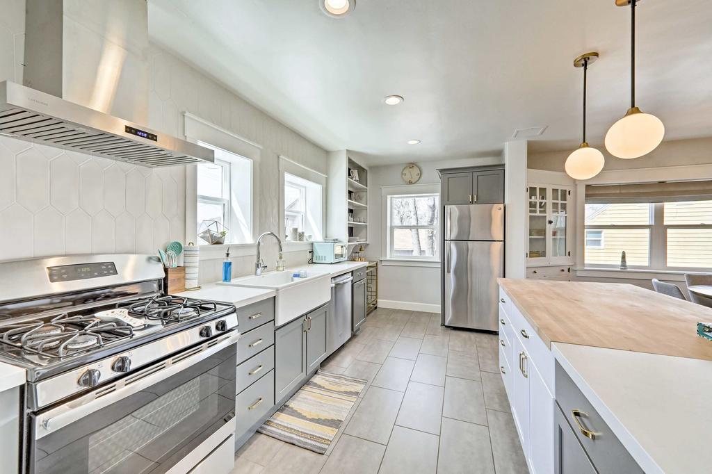 'The Downtown Crown' Flagstaff Home - Walk To NAU! - thumb 2