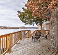 'The Far Out' Camdenton Cottage with Dock Access! - Accommodation Alabama