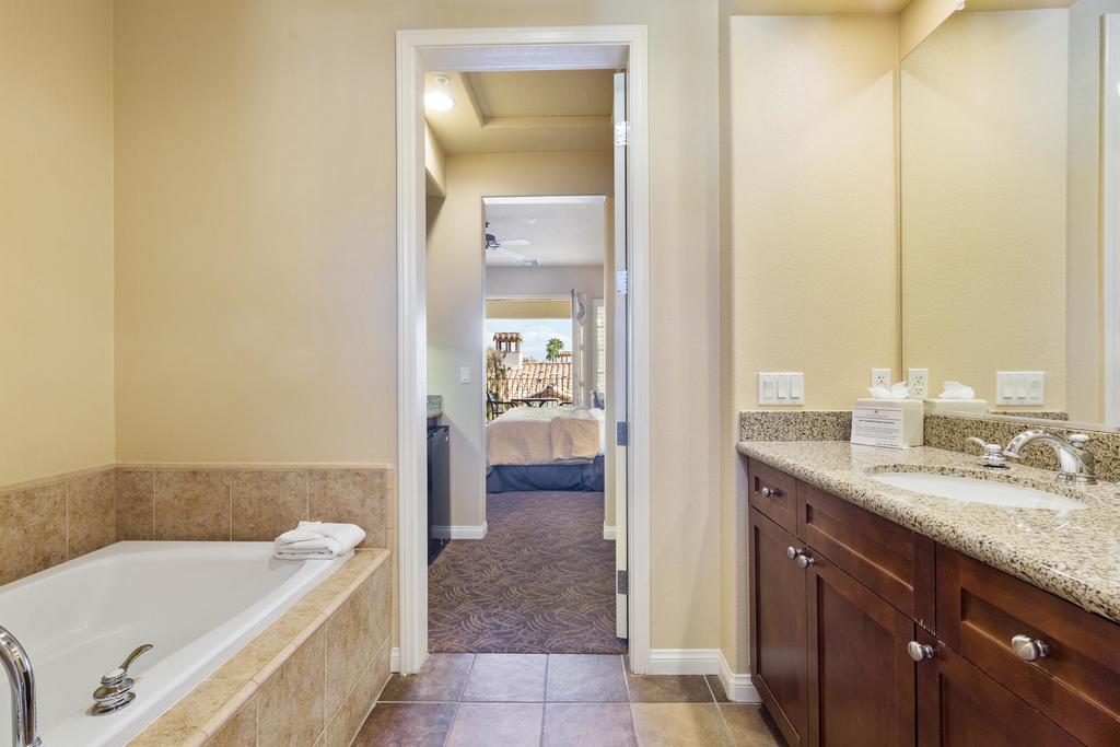 (C48) Lux Villa Near Clubhouse W/ Mtn Views Condo - thumb 2