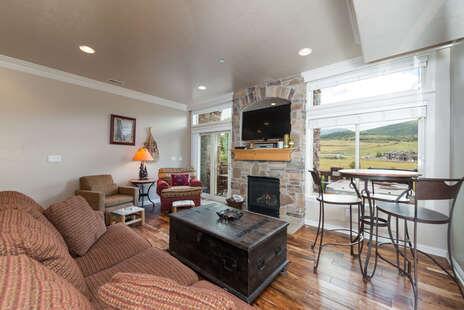 1 Bedroom Vacation Condo - Huntsville, Utah Lodging Near Snowbasin Resort - thumb 0