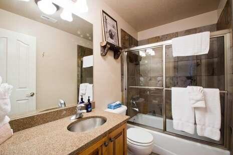 1 Bedroom Vacation Condo - Huntsville, Utah Lodging Near Snowbasin Resort - thumb 1