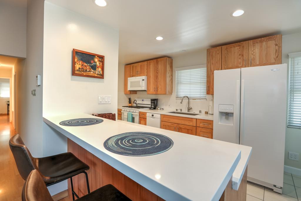 112 Thornton Place House - thumb 1