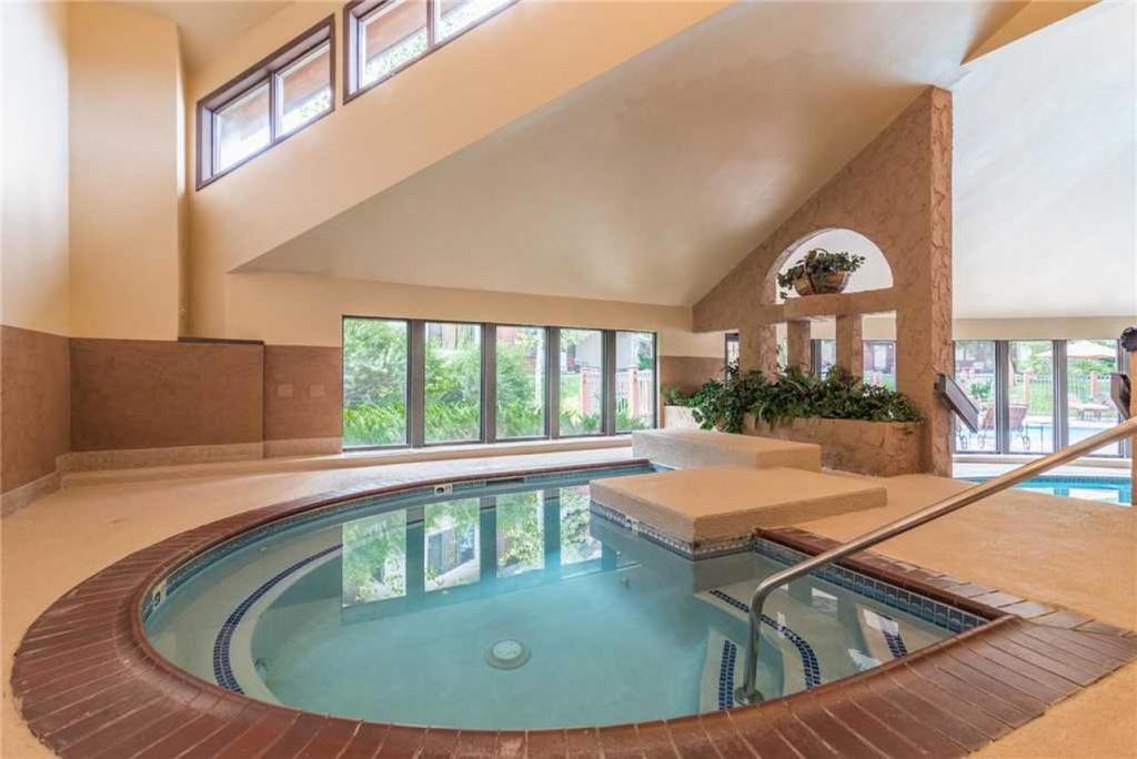 1202 Trappeurs Lodge, Trappeur's Crossing - thumb 2