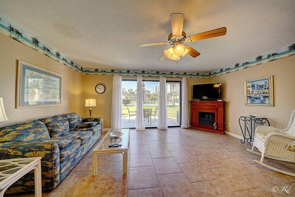 131 Kimberly Drive - thumb 2