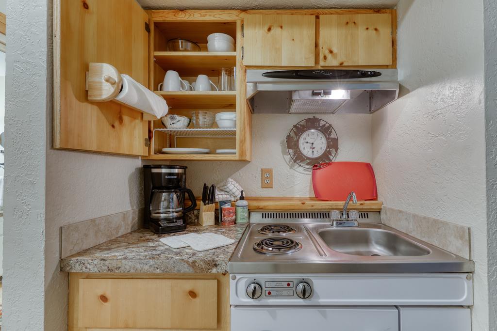 14 Kittyhawk - thumb 1