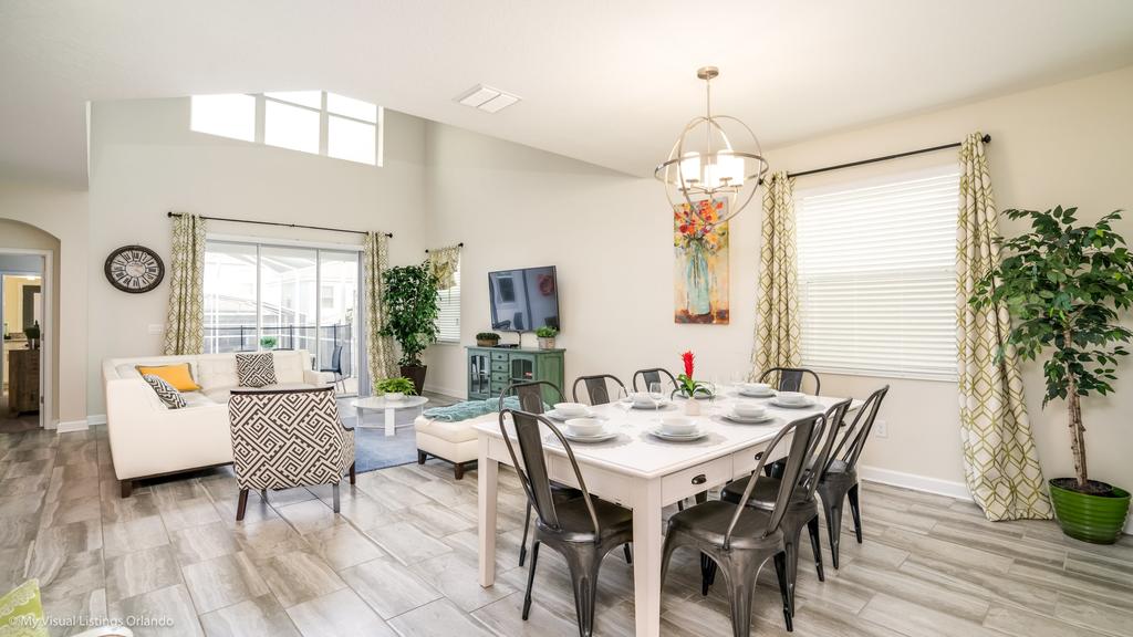 1557MB Amazing Champions Gate 5 Bedroom 5 Bed - thumb 2