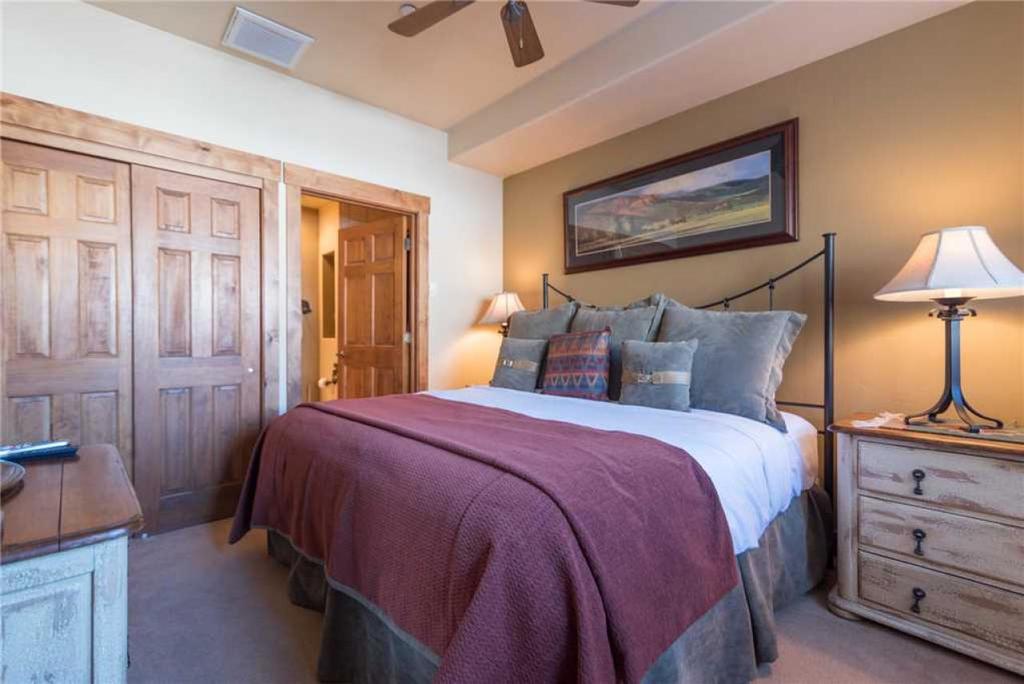 2309 Timberline Lodge, Trappeur's Crossing - thumb 1