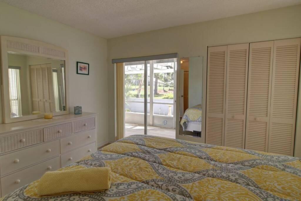 2BR Ground Level Condo With Pool 10 Minutes To Beaches With Golf Course Views - thumb 3