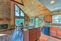 3-Story LK Harmony Resort Chalet with Fire Pit  Deck Accommodation Alabama