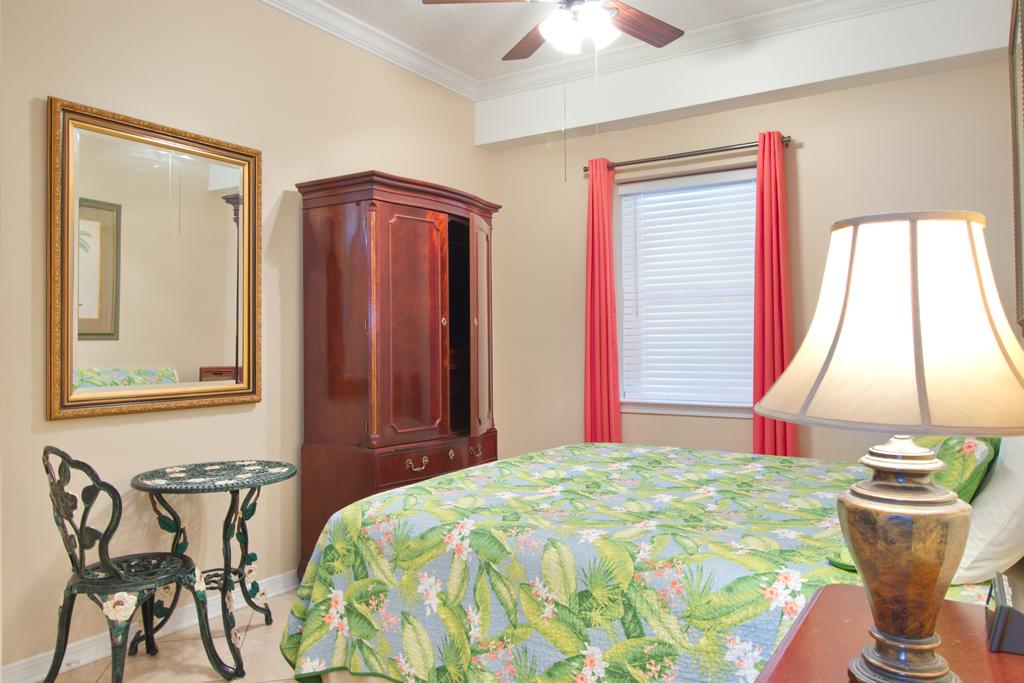 561 E. Beach Blvd Penthouse #1302 Condo - thumb 3